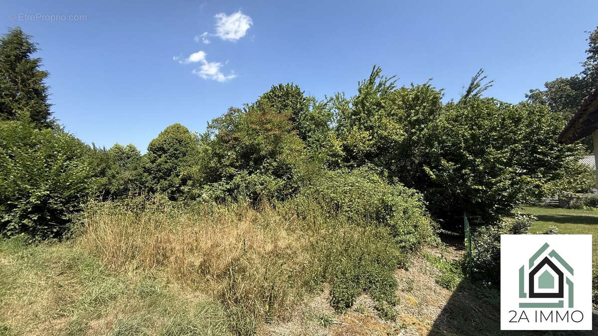 Maison à CONDAT-EN-COMBRAILLE