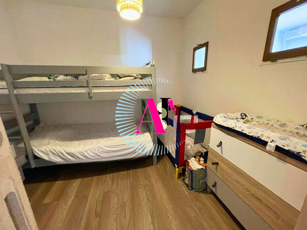 Appartement à VALLAURIS