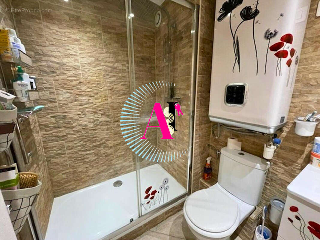 Appartement à VALLAURIS