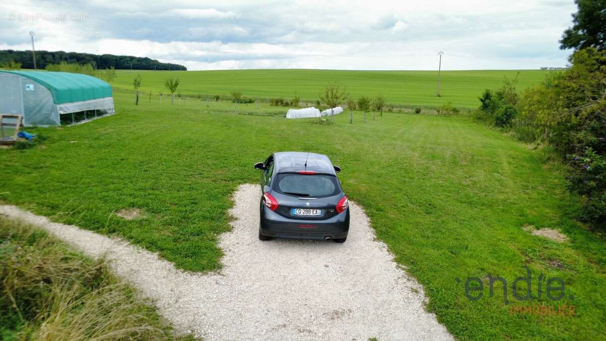 Terrain à BROYE-LES-LOUPS-ET-VERFONTAINE