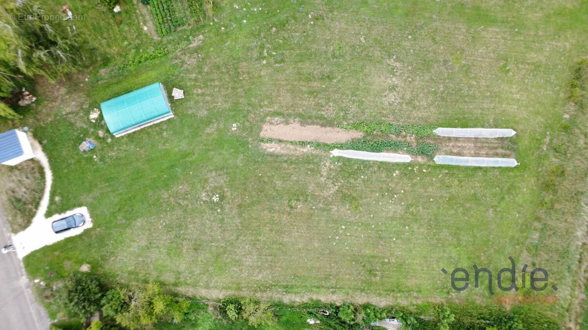 Terrain à BROYE-LES-LOUPS-ET-VERFONTAINE