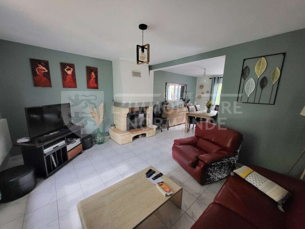 Maison à BONNIERES-SUR-SEINE