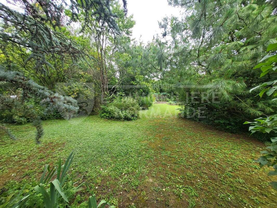 Maison à BONNIERES-SUR-SEINE