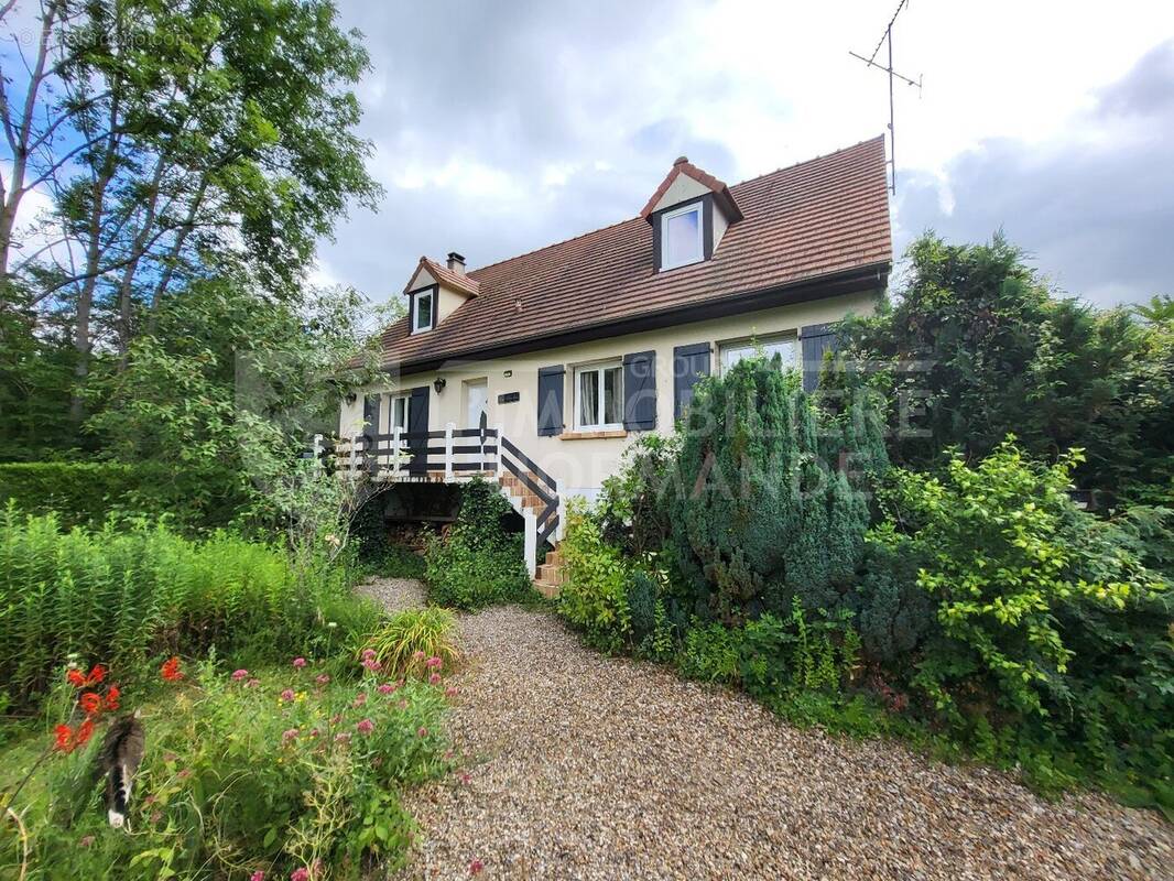 Maison à BONNIERES-SUR-SEINE
