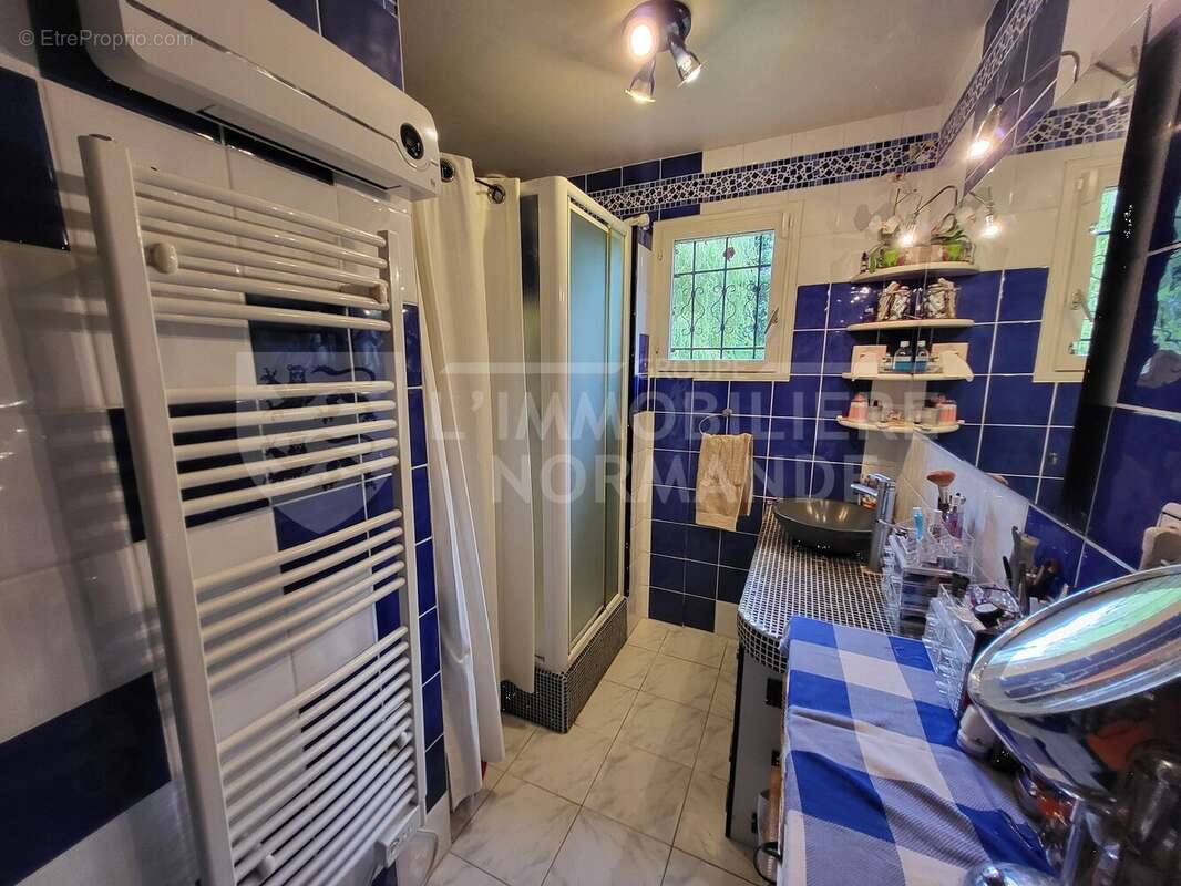 Maison à BONNIERES-SUR-SEINE