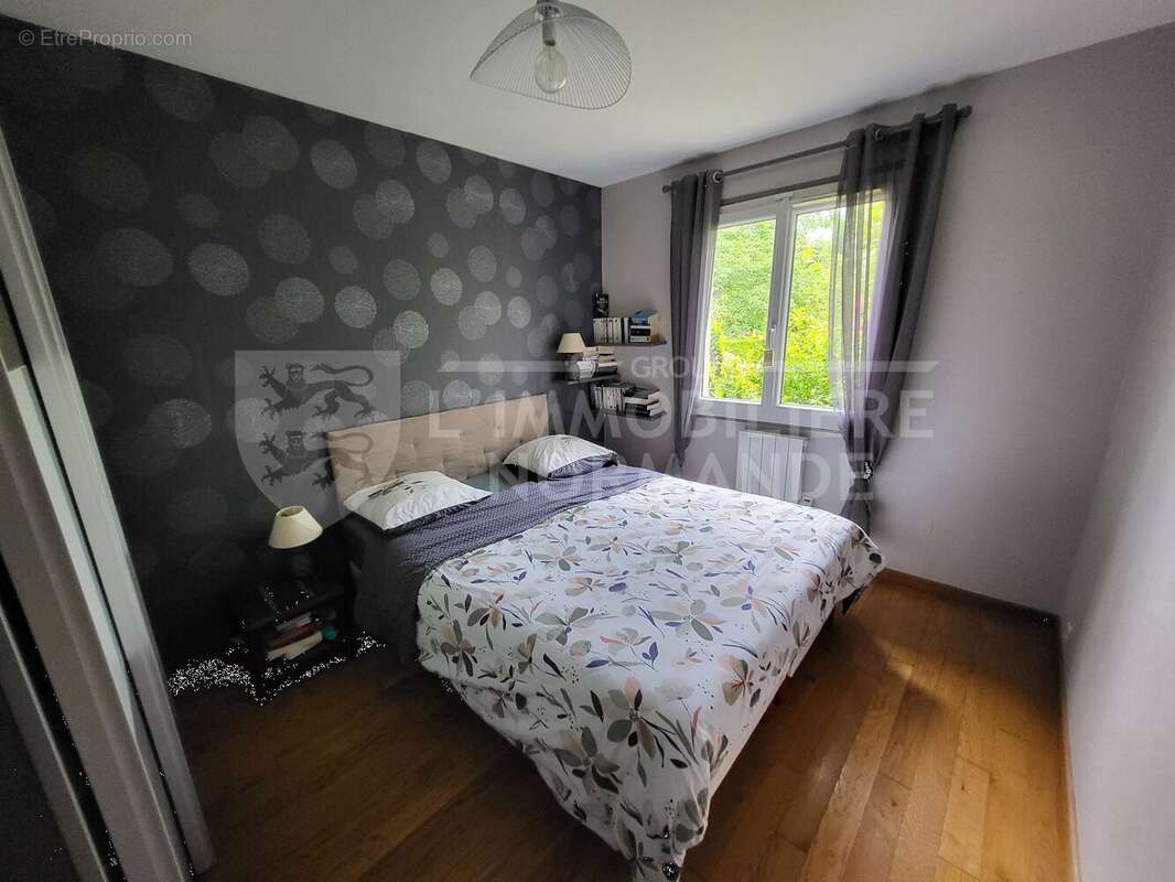 Maison à BONNIERES-SUR-SEINE