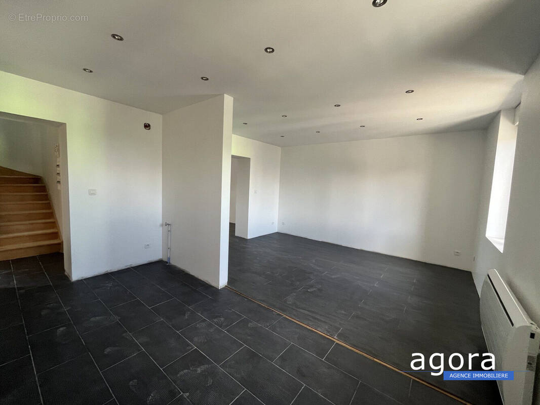 Maison à TUCQUEGNIEUX