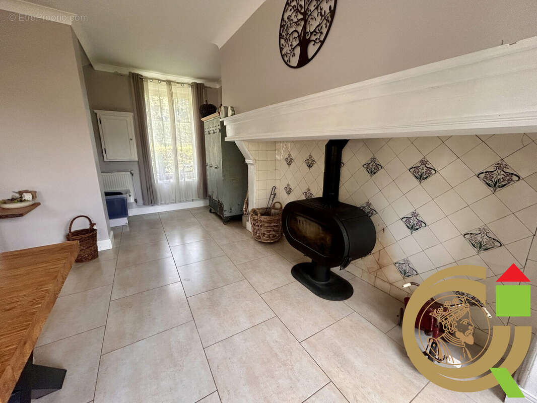 Maison à NUNCQ-HAUTECOTE