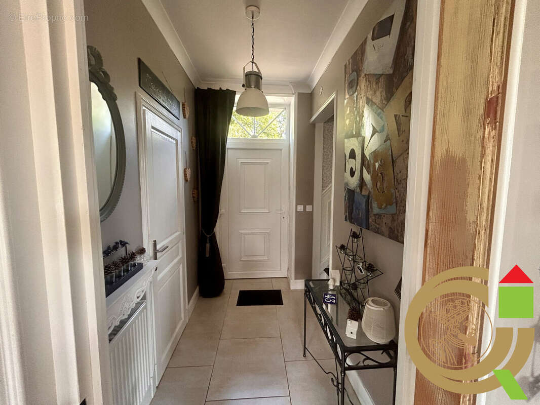 Maison à NUNCQ-HAUTECOTE