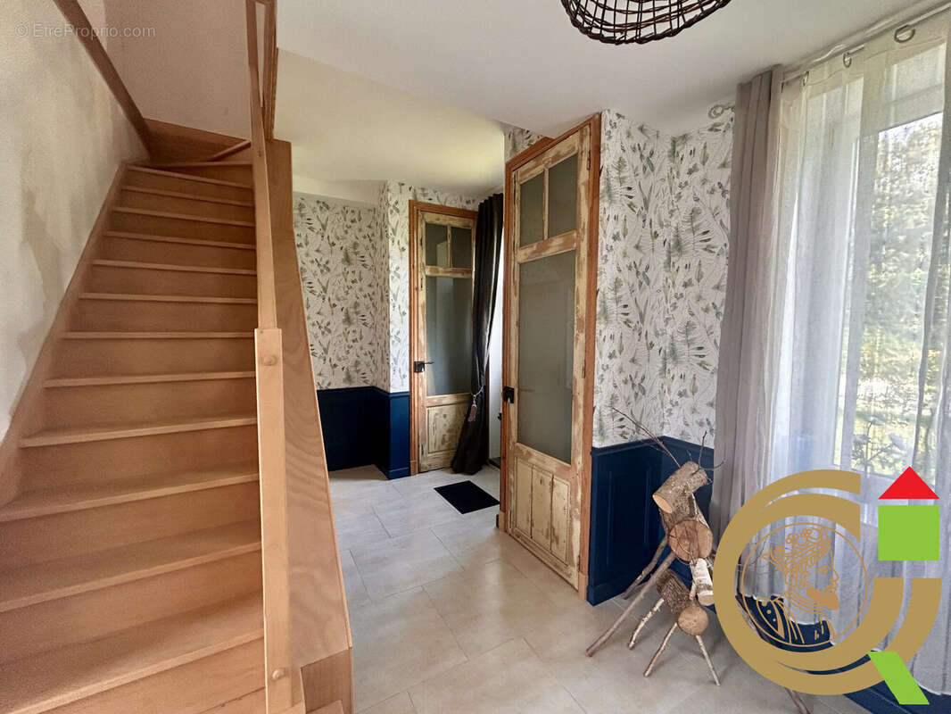 Maison à NUNCQ-HAUTECOTE