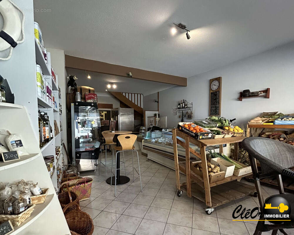 Commerce à PIERRE-DE-BRESSE