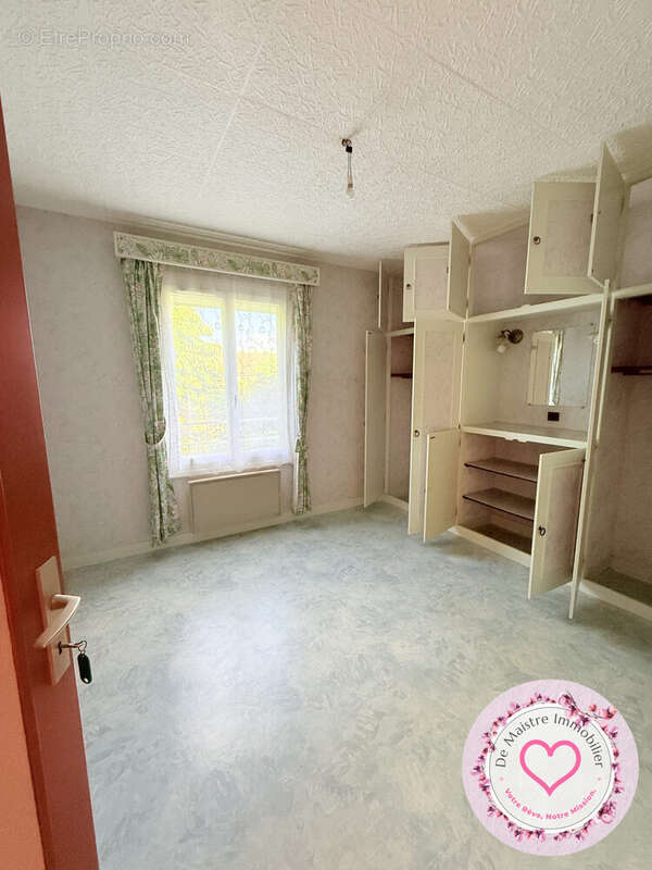 Maison à SAINT-PERE-SUR-LOIRE