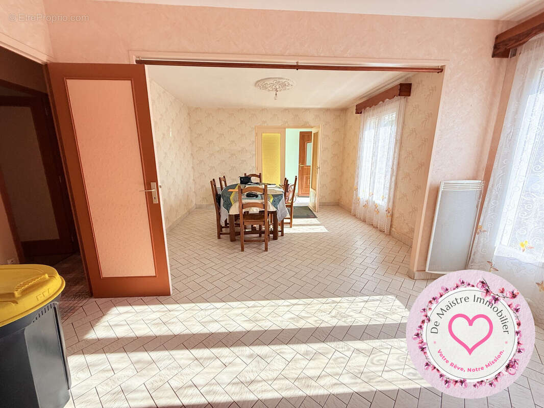 Maison à SAINT-PERE-SUR-LOIRE