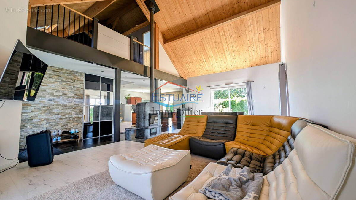 Maison à LA CHAPELLE-LAUNAY