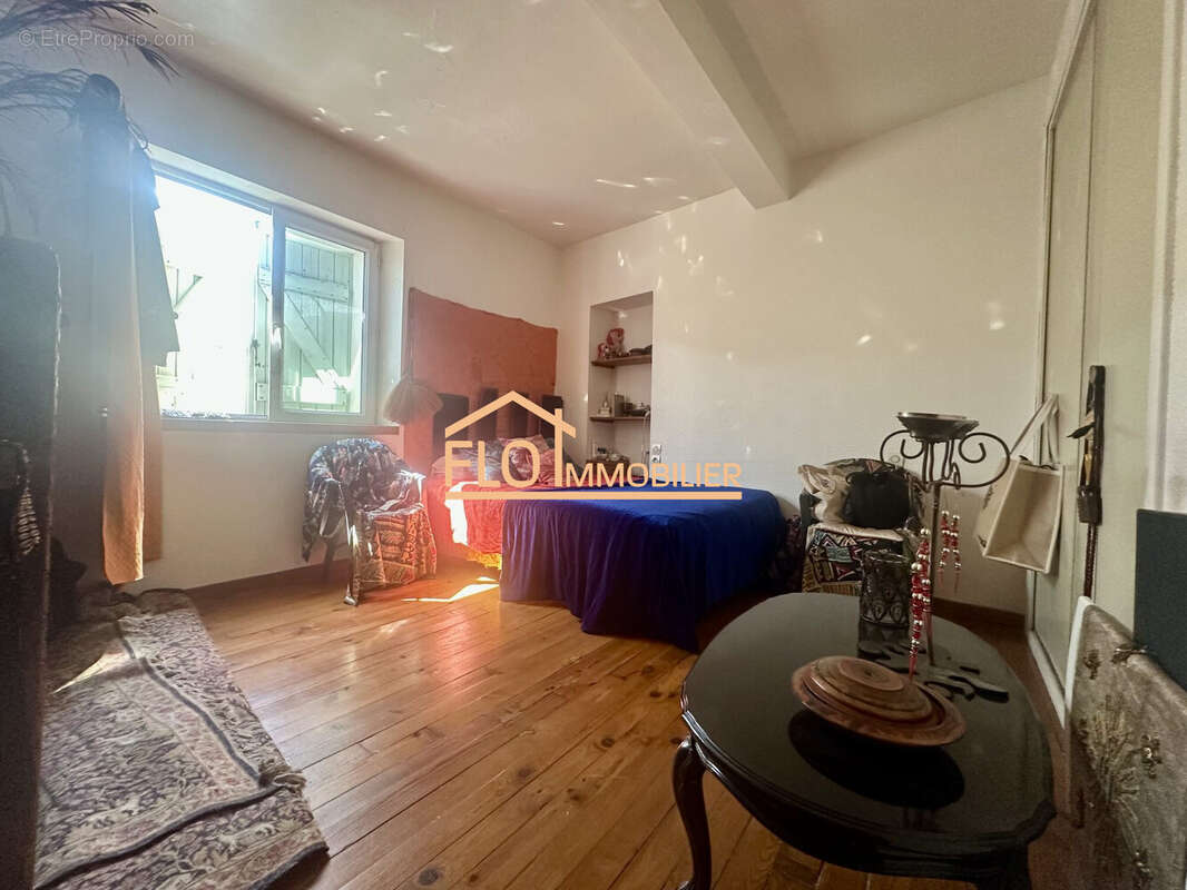 Appartement à FLORENSAC