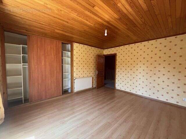 Maison à ALBARET-SAINTE-MARIE