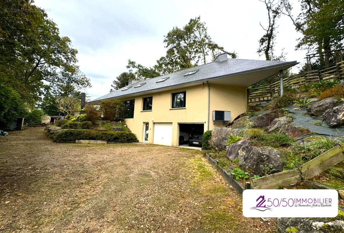 Maison à LANDIVISIAU