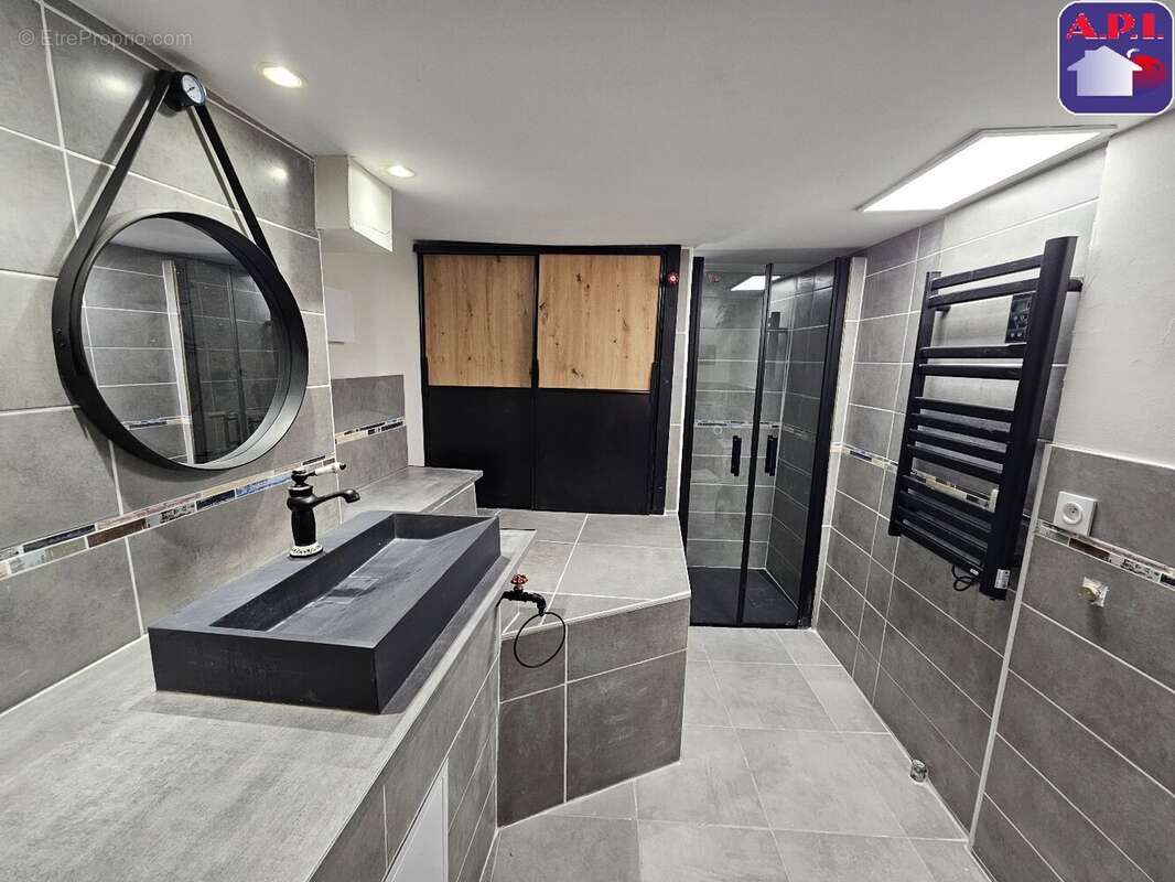 Appartement à AX-LES-THERMES