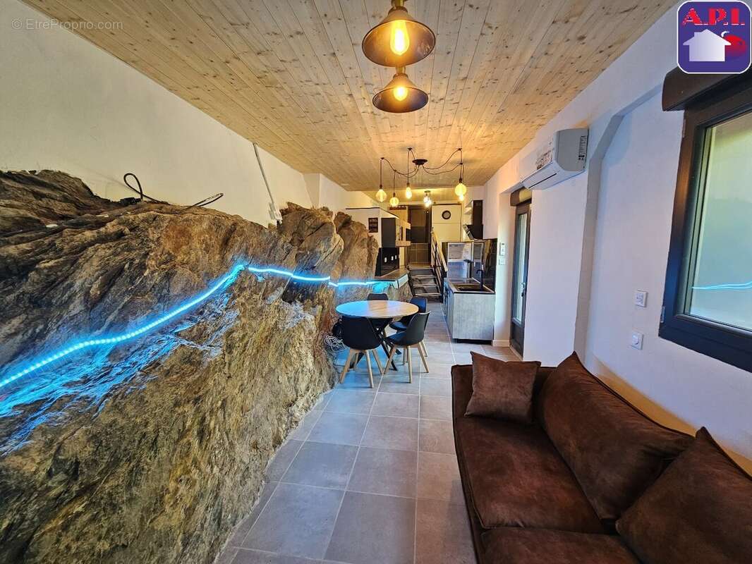 Appartement à AX-LES-THERMES