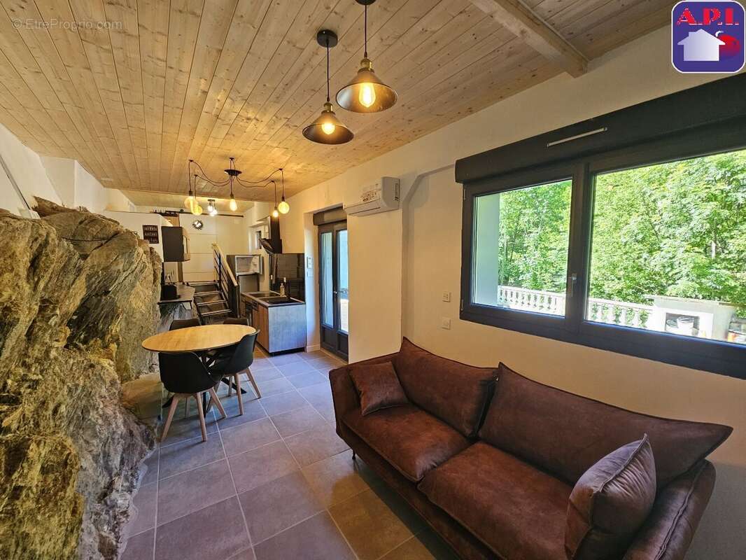 Appartement à AX-LES-THERMES