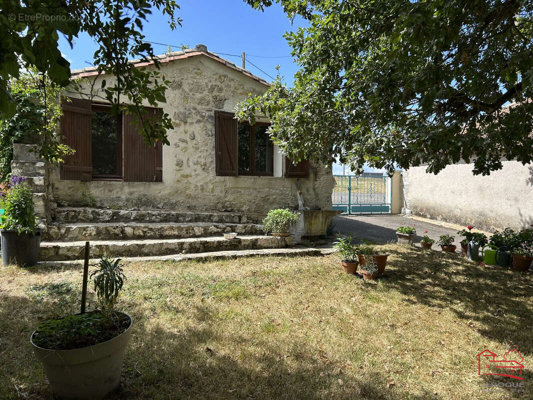Maison à SAINT-ROBERT
