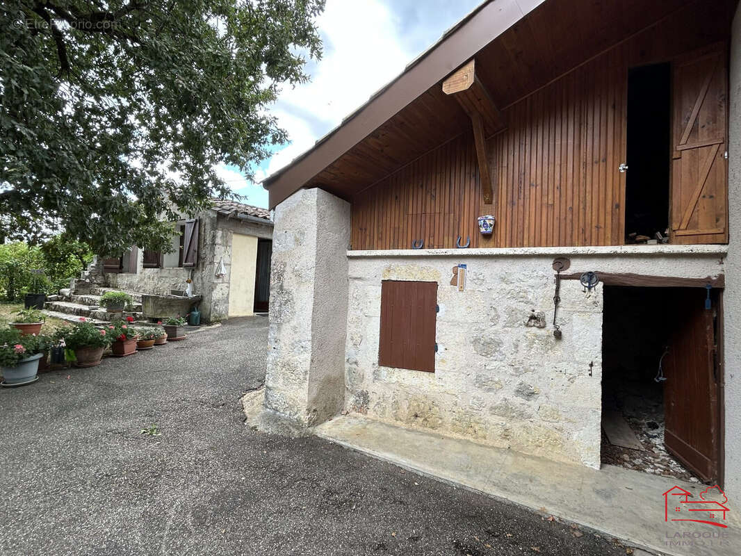 Maison à SAINT-ROBERT
