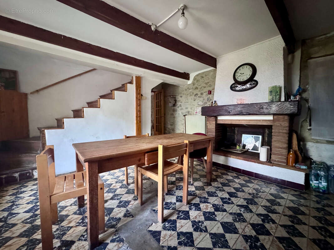 Maison à BUIS-LES-BARONNIES