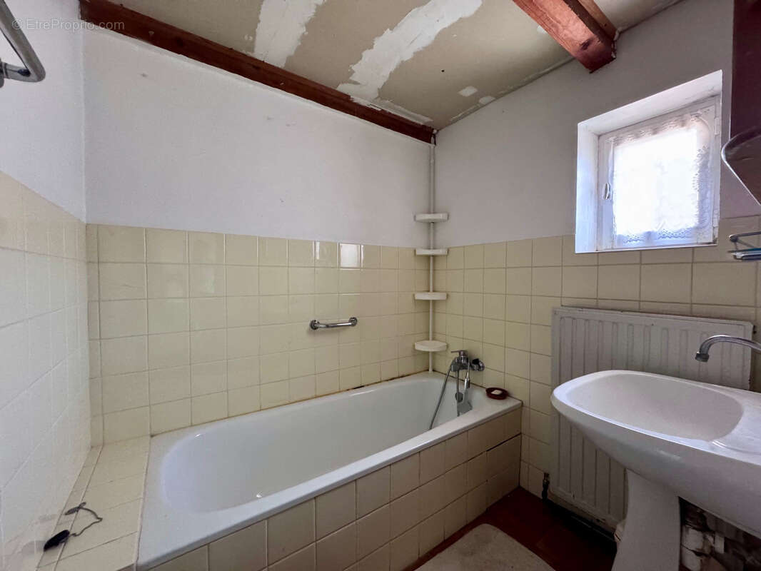 Maison à BUIS-LES-BARONNIES