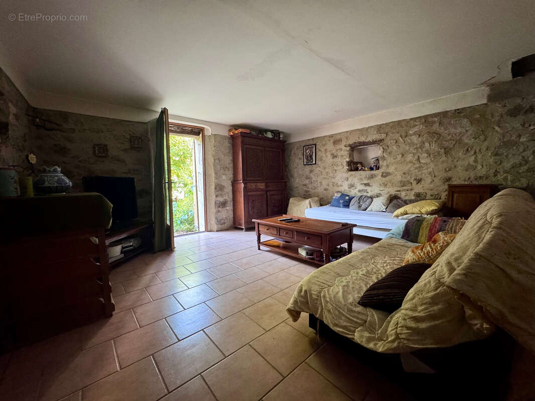 Maison à BUIS-LES-BARONNIES