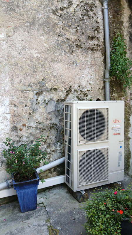 Maison à AUBETERRE-SUR-DRONNE