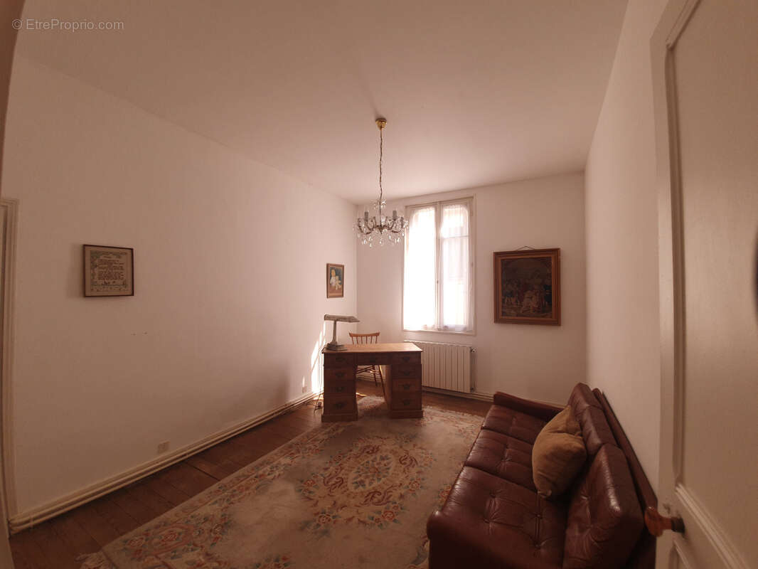 Maison à CHATEAUNEUF-SUR-CHARENTE