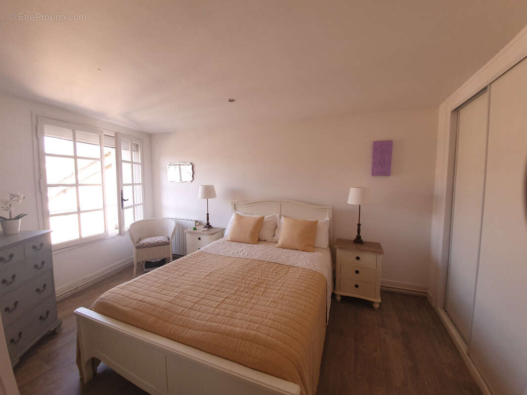 Maison à CHATEAUNEUF-SUR-CHARENTE