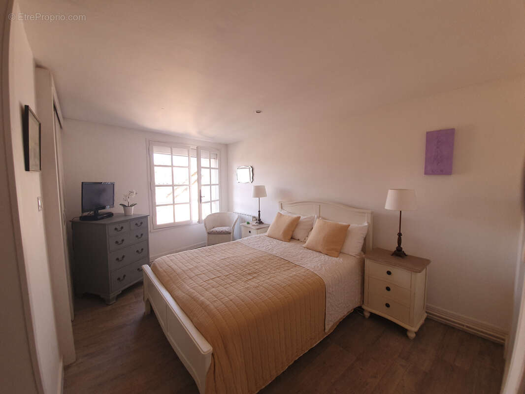 Maison à CHATEAUNEUF-SUR-CHARENTE