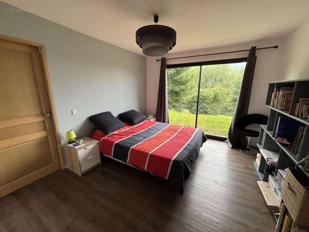 Maison à CHAMPFROMIER