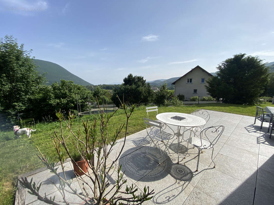 Maison à CHAMPFROMIER