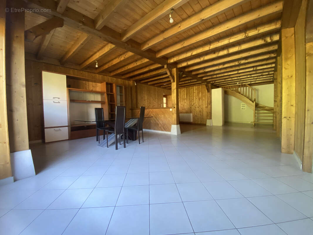 Maison à CHAMPFROMIER