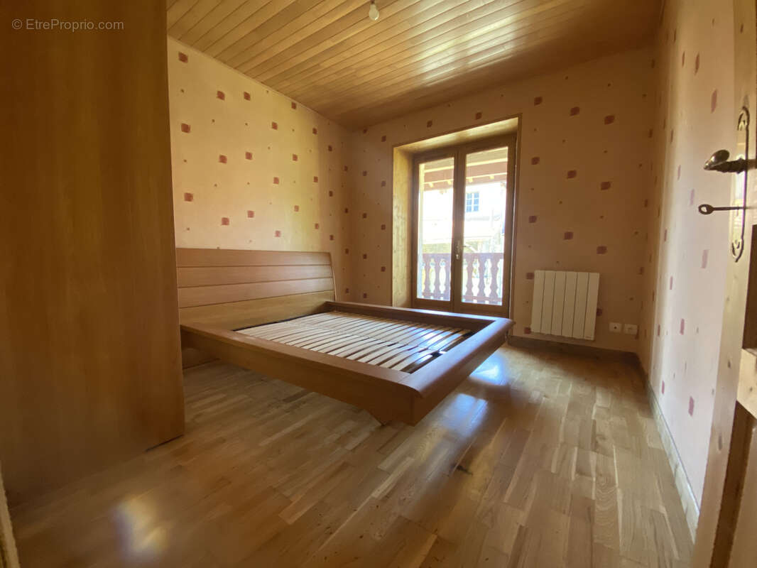 Maison à CHAMPFROMIER