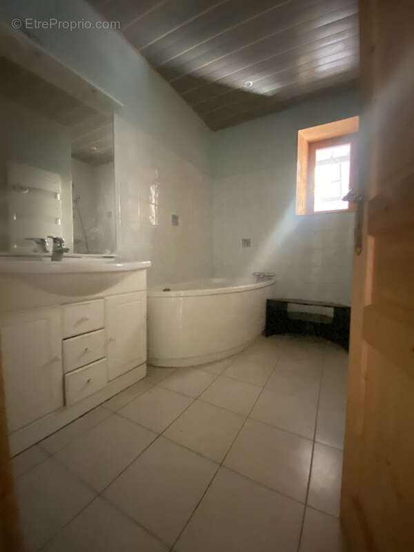 Maison à CHAMPFROMIER