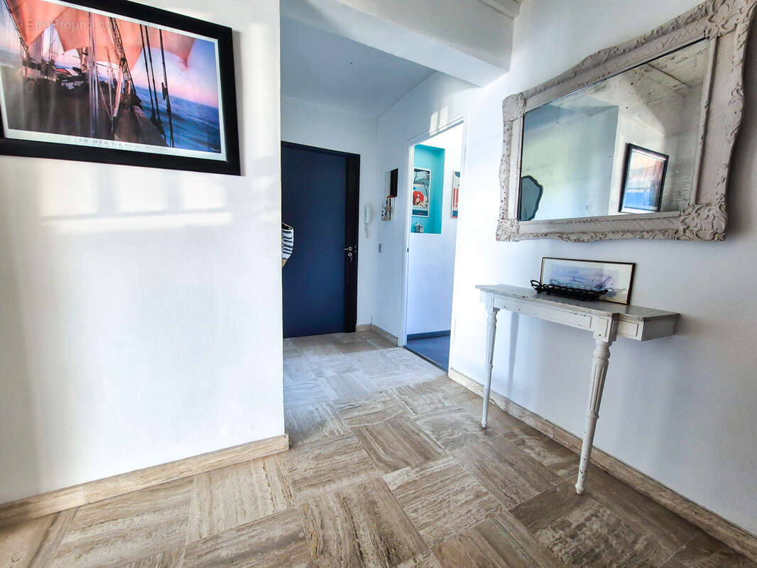 Appartement à HYERES