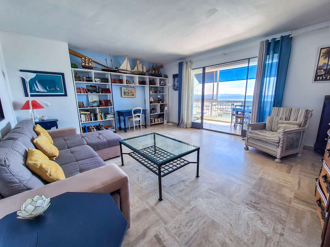 Appartement à HYERES