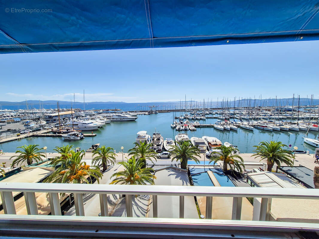 Appartement à HYERES