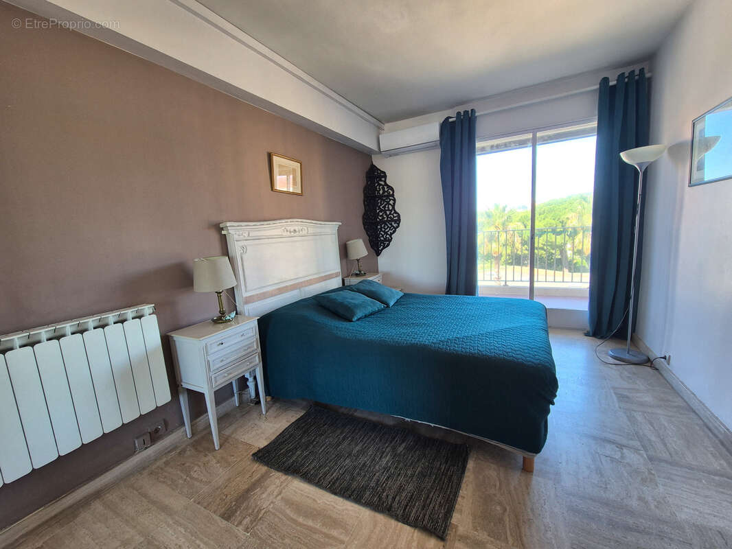Appartement à HYERES