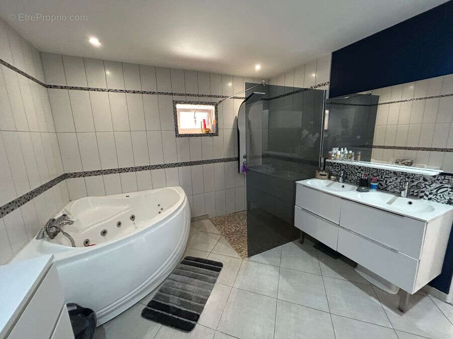 Maison à CHATEAU-L&#039;ABBAYE