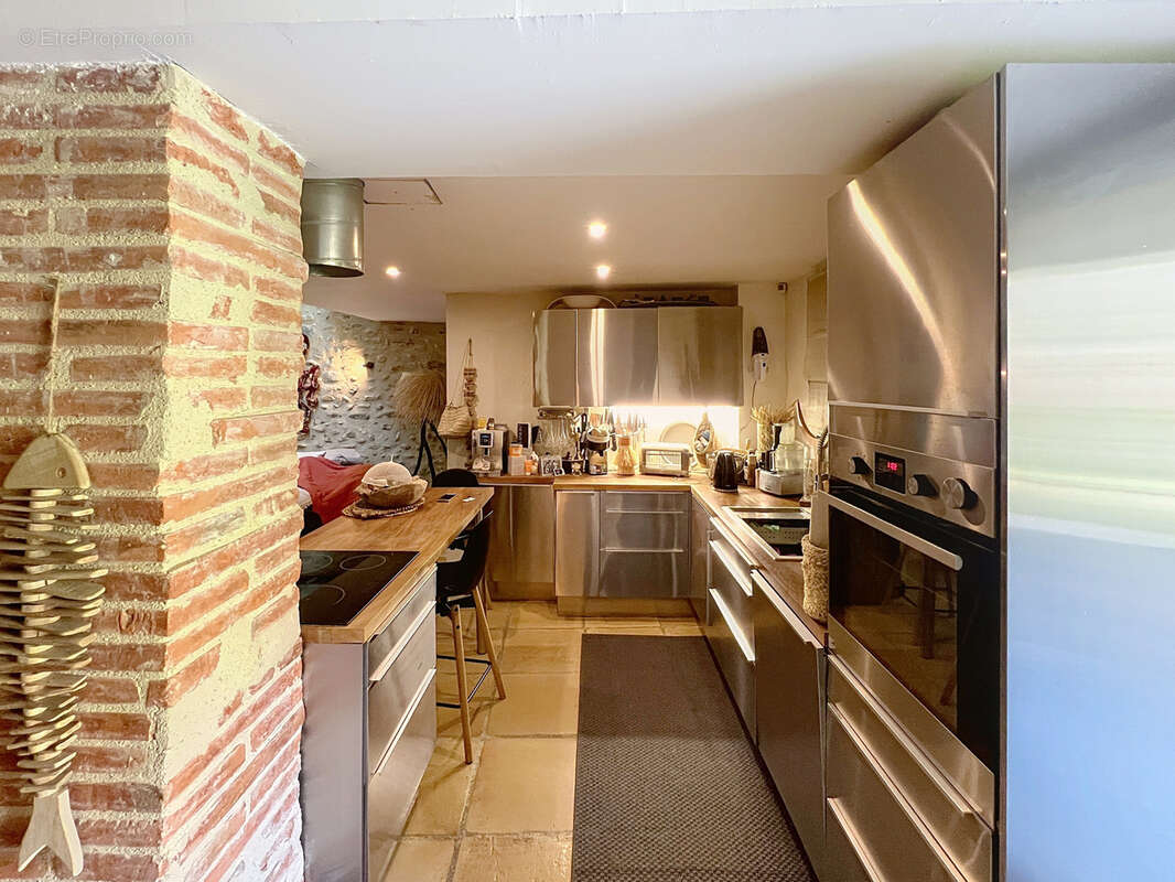 Maison à PEZILLA-LA-RIVIERE