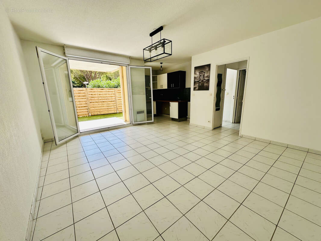 Appartement à LATTES