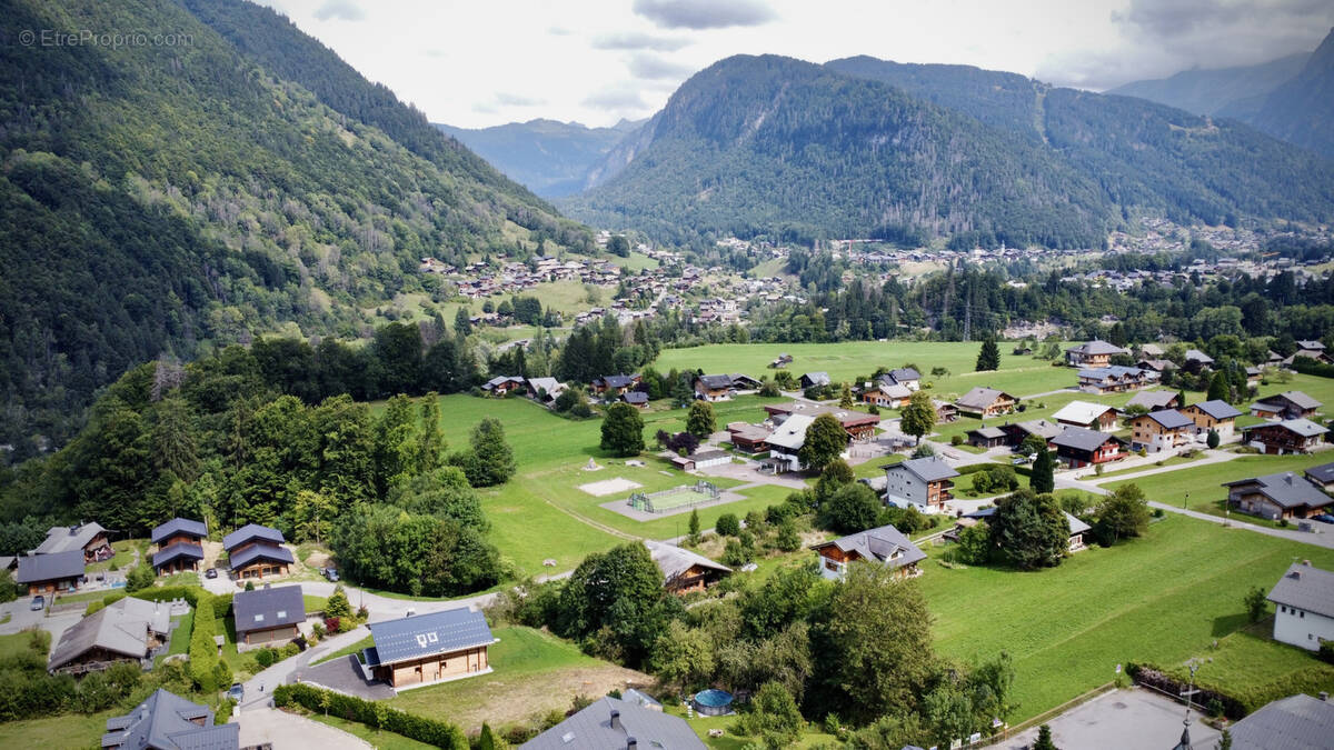 Terrain à ESSERT-ROMAND