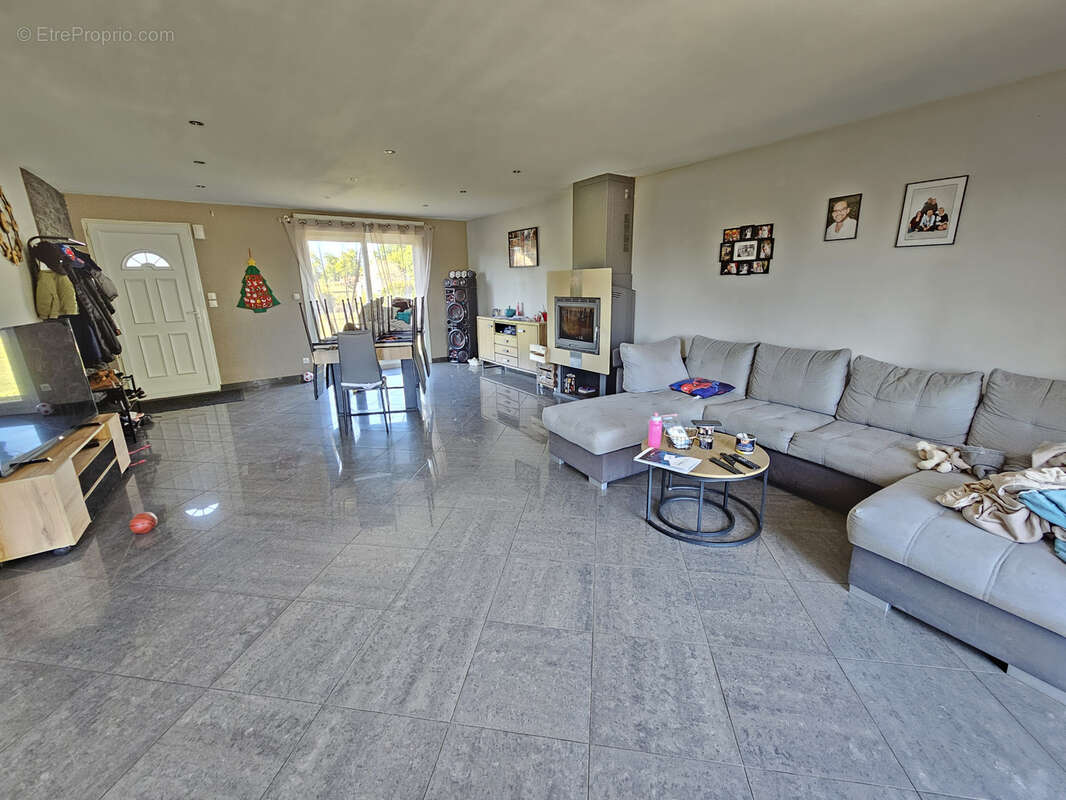 Maison à BELLOU-EN-HOULME