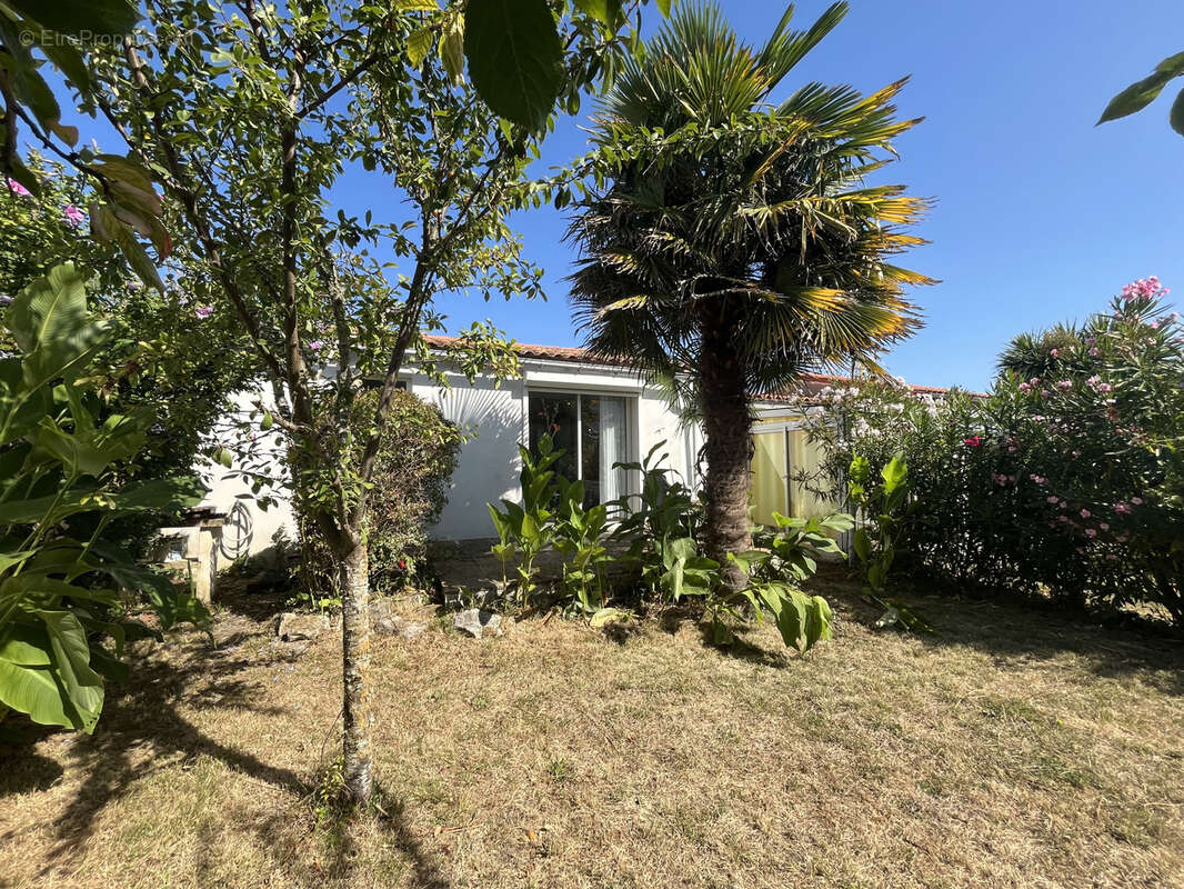 Maison à SAINT-GEORGES-DE-DIDONNE