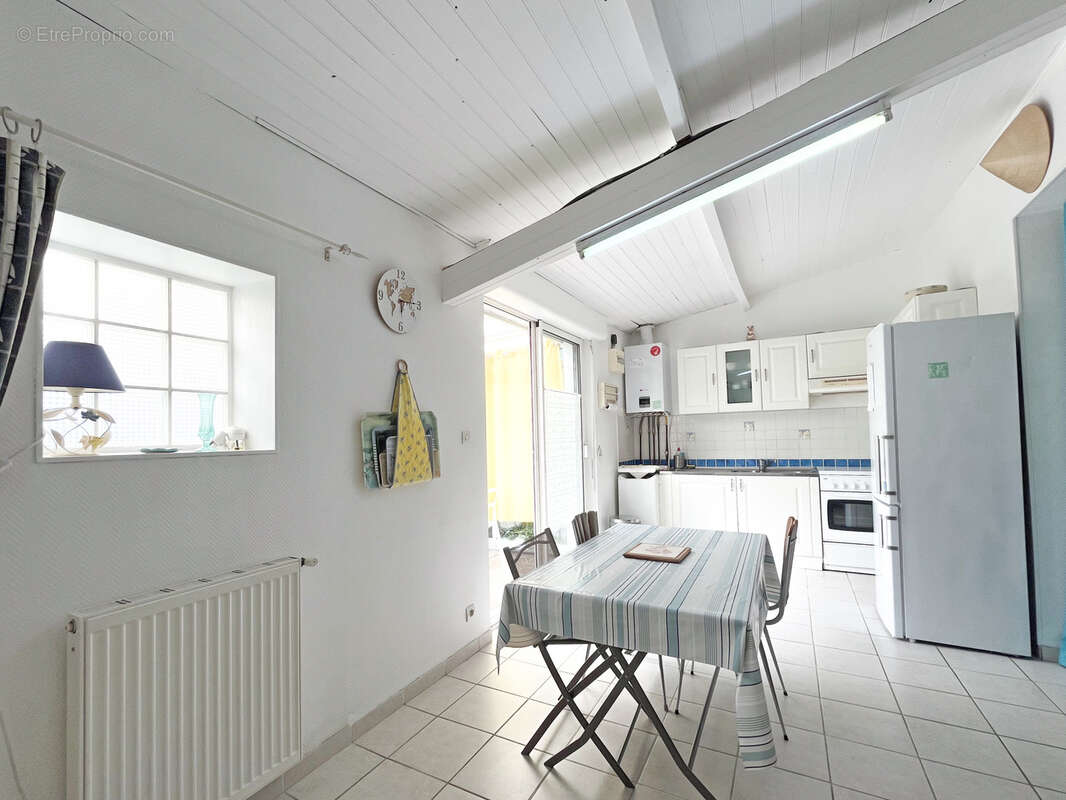 Maison à SAINT-GEORGES-DE-DIDONNE