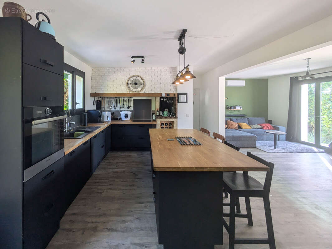 Maison à AZAY-SUR-CHER